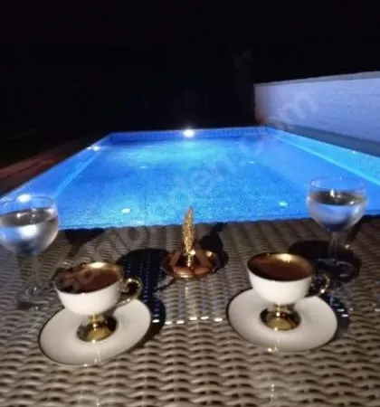 Havuzlu Tas Kisiye Ozel Çeşme
